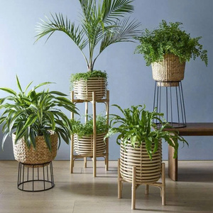 Pot de fleurs en jacinthe d'eau écologique en gros avec pieds en métal, support de plante tressé en osier pour la maison et le jardin - Product Image 2