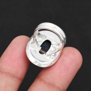 Bague artisanale en argent sterling 925 avec sodalite naturelle, toutes tailles, pierre précieuse bleue, bijou statement, bague bohème pour femme - Product Image 4