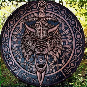 Bouclier Viking usé par le combat, décoration murale, loup Fenrir sculpté en bois - Product Image 2