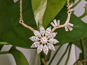 Collier de luxe en or 10K 14K 18K et argent 925 935, avec diamants de laboratoire taille marquise et baguette, motif branche florale, plaqué rhodium, pour mariage - Product Image 4