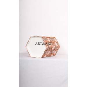 Maneras creativas de reutilizar cajas de cartón para hacer contenedores de basura con estampado floral artesanal y tela de algodón. - Product Image 5