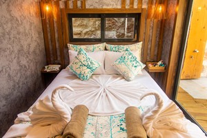 Customizable Steel RV Camper <b>Trailer</b> Mobile Caravan Container House with Kitchen Bathroom Sleeping Space for Travel & Touring - Product Image 4