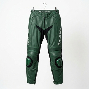 Fabricación de Muestras de Pantalones de Motocicleta para Nuevas Colecciones de Ropa - Product Image 4