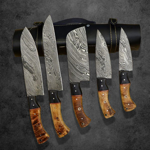 Juego de Cuchillos de Cocina de Acero de Damasco de Lujo con un Elegante Diseño y Agarre Cómodo para Entusiastas de la Cocina - Product Image 4