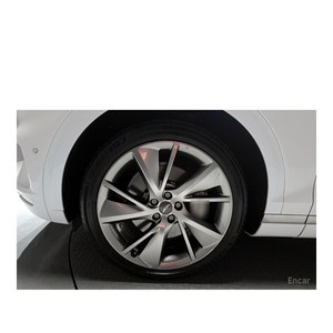 Genesis GV70 2024 2.5T Essence AWD 25 320 km Boîte de vitesses automatique Sièges en cuir Volant à gauche avec caméra arrière - Product Image 5