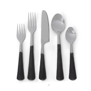Ensemble de couverts en acier inoxydable noir mat, design minimaliste, résistant à la rouille, couverts de restauration - Product Image 2