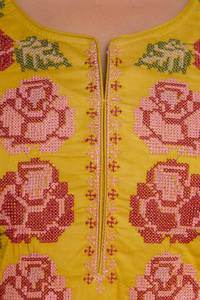 Ensemble Kurti Traditionnel Jaune en Coton Brodé pour Femme avec Pantalon et Dupatta, Coupe Droite, Longueur Genou, Décontracté, Été Automne Printemps, Séchage Rapide - Product Image 4