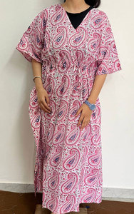 Vestido Kaftan Tradicional de Algodón Estampado con Corte Holgado y Cómodo para Usar Todo el Día - Product Image 1