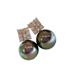 Nouveau produit Boucles d'oreilles en perles naturelles blanches de 11-10 mm, comparables aux perles blanches australiennes, avec une finition brillante et de légères imperfections - Product Image 4