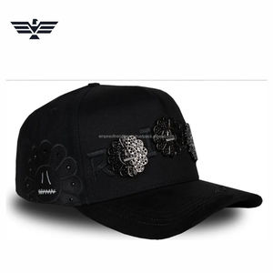Casquette de baseball personnalisée blanche et rouge, broderie 3D, 6 panneaux, fermeture snapback |   Casquette de sport unisexe réglable pour équipe |   Premium Respirant pour Adultes - Product Image 3