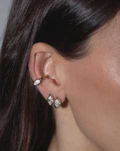 Manchette d'oreille sculpturale minimaliste en or massif 14K 18K avec diamant de laboratoire taille marquise et serti en clos, sans perçage, vente en gros - Product Image 2