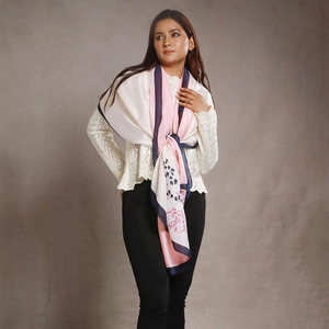 Foulards carrés imprimés de qualité supérieure de haute qualité Tissu léger Accessoires élégants Idéal pour l'approvisionnement en gros et les commandes personnalisées - Product Image 1