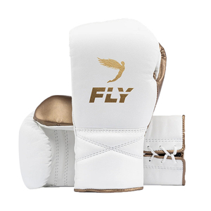 Nuevo Set Profesional de Guantes de Boxeo Fly de Cuero Genuino con Protector de Cabeza e Ingle, Transpirable y Duradero, Blanco y Dorado - Product Image 2