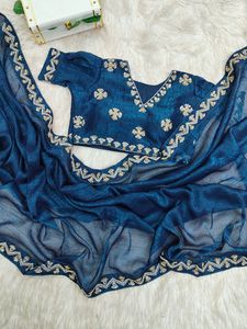 Sari indien traditionnel élégant pour femme, tissu léger et doux, coupe élégante, idéal pour mariage, fête ou occasion festive. - Product Image 5