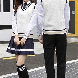 เสื้อกั๊กนักเรียนแบบถัก คอวี สีขาว แต่งขอบสีกรมท่า สำหรับนักเรียนประถม 男女  ยูนิเซ็กซ์ - Product Image 4