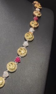 Collar con colgante de cadena tipo tenis de plata 925 y oro 14K, con moissanita de color personalizada, diseño de cara sonriente y corazón rosa, para unisex - Product Image 3