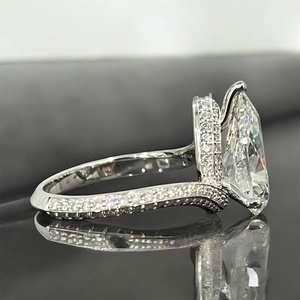 แหวนมอสซาไนต์ทรงลูกแพร์ดีไซน์หรูหราประดับเพชรแบบซ่อน สำหรับผู้หญิง เงินแท้ 925 สไตล์คลาสสิก แหวนหมั้น ของขวัญสำหรับคนรัก - Product Image 4