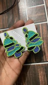 Pendientes de aro con cuentas y bordados hechos a mano, para fiestas festivas, pendientes de moda. - Product Image 2