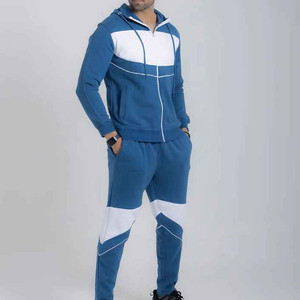 Ropa deportiva transpirable estilo entrenamiento para hombre, chándales estampados, tela suave, cómoda y duradera para práctica de fitness y uso diario. - Product Image 4