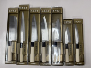 Couteau de chef japonais traditionnel Tsubazo Kodeba pour sashimi, en acier inoxydable, manche en bois, fait main, 16 cm, finition mate, pour droitier - Product Image 2