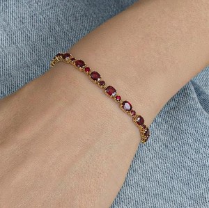 Pulsera con Dije de Rubí Cultivado en Laboratorio, Corte Ovalado, Plata de Ley 925, Chapado en Oro, Certificado de Lujo, Joyería Fina Hecha a Mano, Regalo para Mujer - Product Image 1