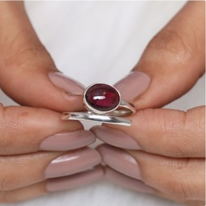 Natural Red <b>Garnet</b> <b>Ring</b> 925 Sterling <b>Silver</b> Handmade Minimalist Oval Cabochon <b>Ring</b> Vintage Boho Red Gemstone Jewelry for Women - Product Image 3