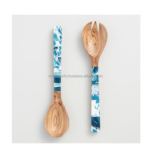 ชุดช้อนส้อมไม้สไตล์หรูหรา ดีไซน์ไม่ซ้ำใคร สำหรับใช้ในครัวและบนโต๊ะอาหาร - Product Image 1