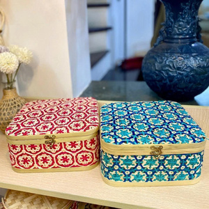 Cesta de regalo cuadrada de bambú de lujo, recuerdos festivos, cajas de regalo únicas de bambú y ratán tejidas. - Product Image 1