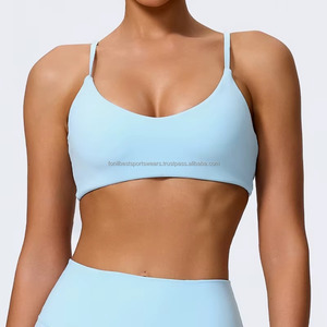 Ensemble de yoga pour femme : Haut court à col rond et dos nageur, short taille mi-haute, couleur unie, sans couture, respirant, écoresponsable, Spandex/Nylon - Product Image 4