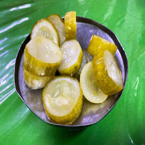 Cornichons indiens frais, recette indienne traditionnelle, texture croustillante, saveur salée, conservés dans la saumure, qualité supérieure, 1 kg, expédition mondiale - Product Image 6