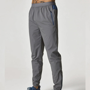 ชุดกันลมกันน้ำแบบยูนิเซ็กส์ สตรีทแวร์ สีพื้น สำหรับฤดูใบไม้ผลิ รับผลิตตามแบบ OEM น้ำหนักเบา ระบายอากาศได้ดี เหมาะสำหรับวิ่งออกกำลังกาย ฟิตเนส และการเดินทาง - Product Image 3