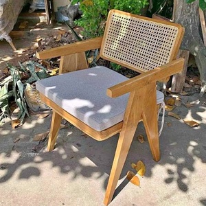 Muebles de interior de madera de teca personalizados para proyectos de cafeterías y hoteles, silla de ratán AQM78887 - Product Image 1