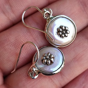 Boucles d'oreilles faites à la main en argent sterling 925 avec perles de culture d'eau douce, pierres précieuses blanches, bijoux pour femme, pierre de naissance de juin - Product Image 3