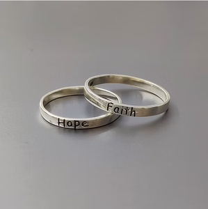 แหวนเงินแท้ 925 สลักลาย Hope Faith ดีไซน์เรียบง่าย สามารถสวมซ้อนกันได้ เหมาะสำหรับใส่ทุกวัน - Product Image 2
