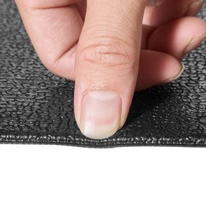 Tapete de Goma de Alta Densidad de 35.5 x 78.7 x 0.16 Pulgadas para Equipos de Ejercicio, Cintas de Correr, Máquinas de Remo, Alfombra para Gimnasio - Product Image 4