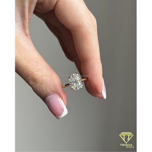 Bague solitaire en diamant de laboratoire taille coussin, or jaune 14 carats, élégante, pour fiançailles et mariage, pour femme, vente en gros - Product Image 1