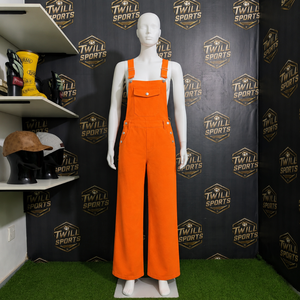 Mono de mezclilla rasgado de moda para mujer, estilo casual de otoño, con botones decorativos y peto completo. - Product Image 2