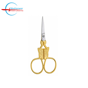 Ciseaux de manucure et kit de nettoyage d'ongles Medipower, style vintage, broderie fantaisie, lames droites, pointe acérée, plaqué or - Product Image 6
