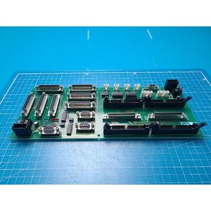 Isolateur haute pression TEL-Varian MB2 DIST PCB BB81-000016-13, utilisé comme pièce détachée pour équipement semi-conducteur d'époque - Product Image 1