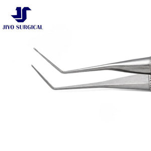 Pinzas Quirúrgicas Reutilizables O'Gawa de 4 1/4 Pulgadas con Eje Angulado de Precisión y Plataformas Anchas para Ataduras - Product Image 2