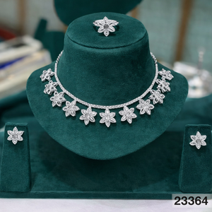 Parure de bijoux de mode en alliage plaqué or 24 carats, style vintage Dubaï, avec broche fleur de perle, boucles d'oreilles et collier, idéale pour un anniversaire, cadeau - Product Image 1