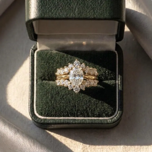 Anillo de Compromiso de Diamante Cultivado en Laboratorio con Corte Ovalado para Mujer, Chapado en Oro Amarillo, Diseño de Halo Oculto con Pavé, Certificado IGI, Clásico - Product Image 6