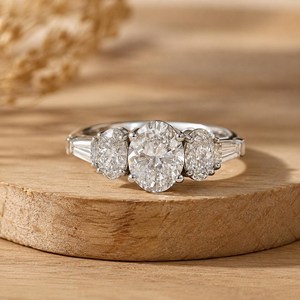 Bague en or massif 10K 14K 18K avec diamant de laboratoire taille ovale couleur DEF clarté VVS et pierres latérales, alliance en platine pour anniversaire et mariage - Product Image 2