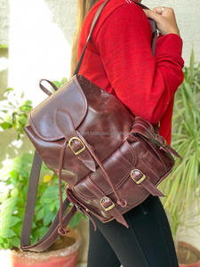 Real hecho a mano genuino Crunch cuero mochilas estilo Vintage bolsos nuevo diseño usos múltiples bolsillo mochilas venta al por mayor producto a granel - Product Image 2