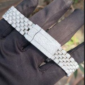 Splendide montre de luxe pour homme avec cadran en cristal saphir, mouvement à quartz ETA, boîtier de 28 mm, bracelet en moissanite argentée, bijou cadeau - Product Image 4