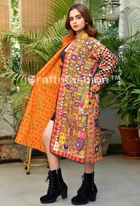 Chaqueta Larga Boho Gypsy Única en su Tipo - Talla Grande, Transpirable, con Bordado y Perlas, Estilo Tribal Vintage, Abrigo de Invierno con Parches - Product Image 4