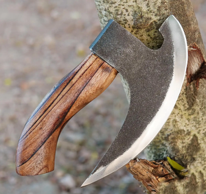Cortador de Pizza Artesanal de Acero con Alto Contenido de Carbono y Mango de Madera, Cuchillo de Pizza Tipo Hacha, Directo de Fábrica, Fabricante OEM - Product Image 4