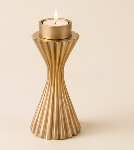 Candelabro de Aluminio Fundido en Arena Natural de Lujo con Detalle de Columna Acanalada y Base de Pilar, Elegante Centro de Mesa para Comedor - Product Image 5