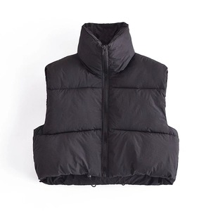 Custom Made High Quality Warm Winter Crop Women Sleeveless <b>Padded</b> Jacket <b>Waterproof</b> Women Bomber Jacket - Product Image 4