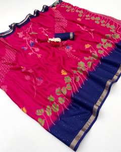 Sari de Fiesta de Seda Pesada con Bordado de Lentejuelas en Contraste y Adornos Hermosos - Product Image 5